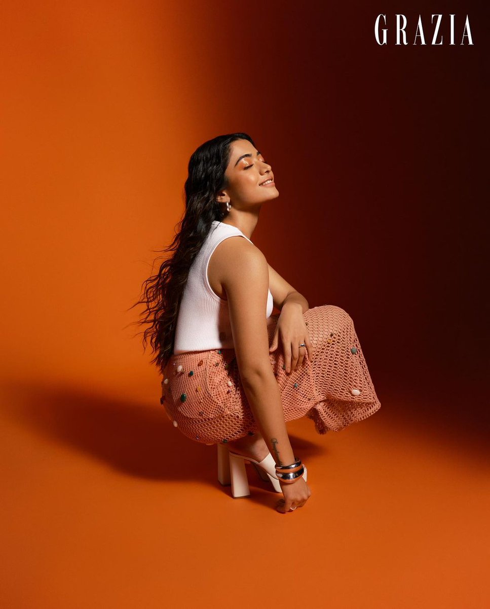 ronniedey1990's tweet photo. The key ingredient to being successful is YOU. You encouraged &amp; loved yourself, you believed in yourself and NEVER doubted who you are. Your ambition, perseverance, resilience, and self-motivation were consistent. 

#RashmikaMandanna 💓

#RashmikaInstagramPost 💗

@iamRashmika 💞 https://t.co/gedQ5KHYNS
