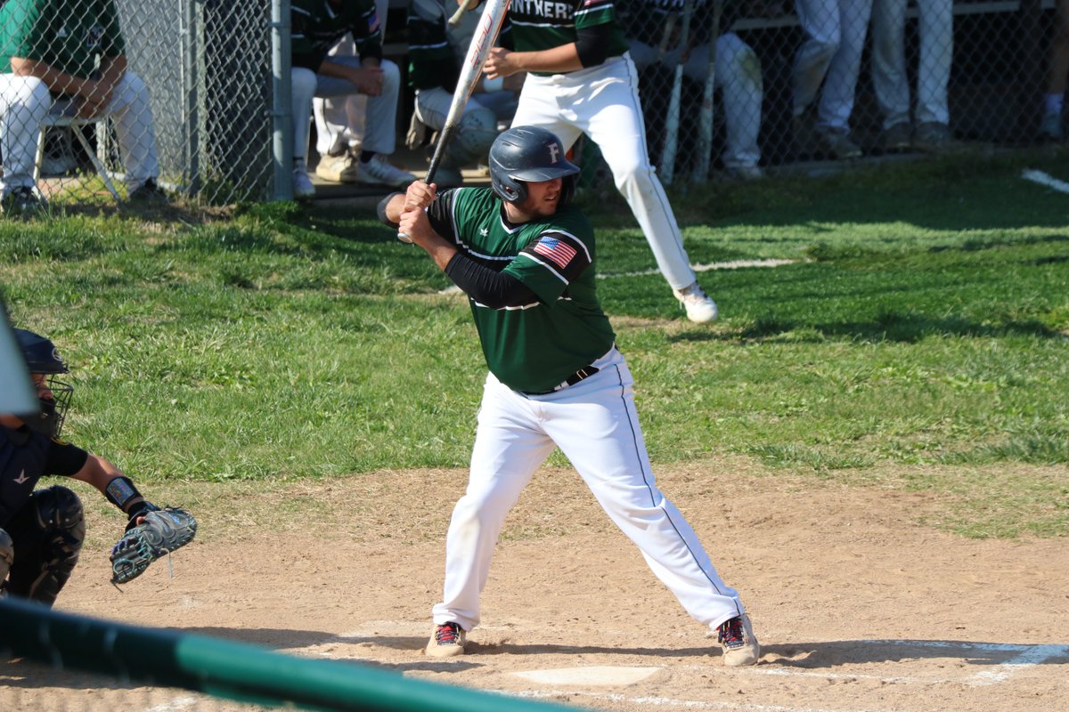 MehlvilleSD's tweet image. .@Mehlville_HS students JT Toombs, Mason Tiepelman and Jase Mayberry were named to the All-Conference First Team for baseball. Congratulations! 💙⚾ #msdr9 (2/4)
