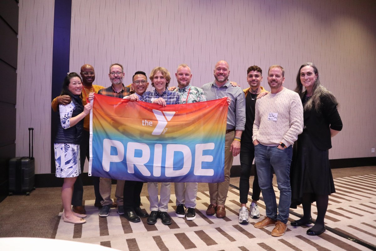 Read the Y's latest equity blog: "Showing Up as My Whole Self: Reflections on Pride"❤️🧡💛💚💙💜🤎🖤🤍#Pride #YforAll

ymca.org/advancing-equi…