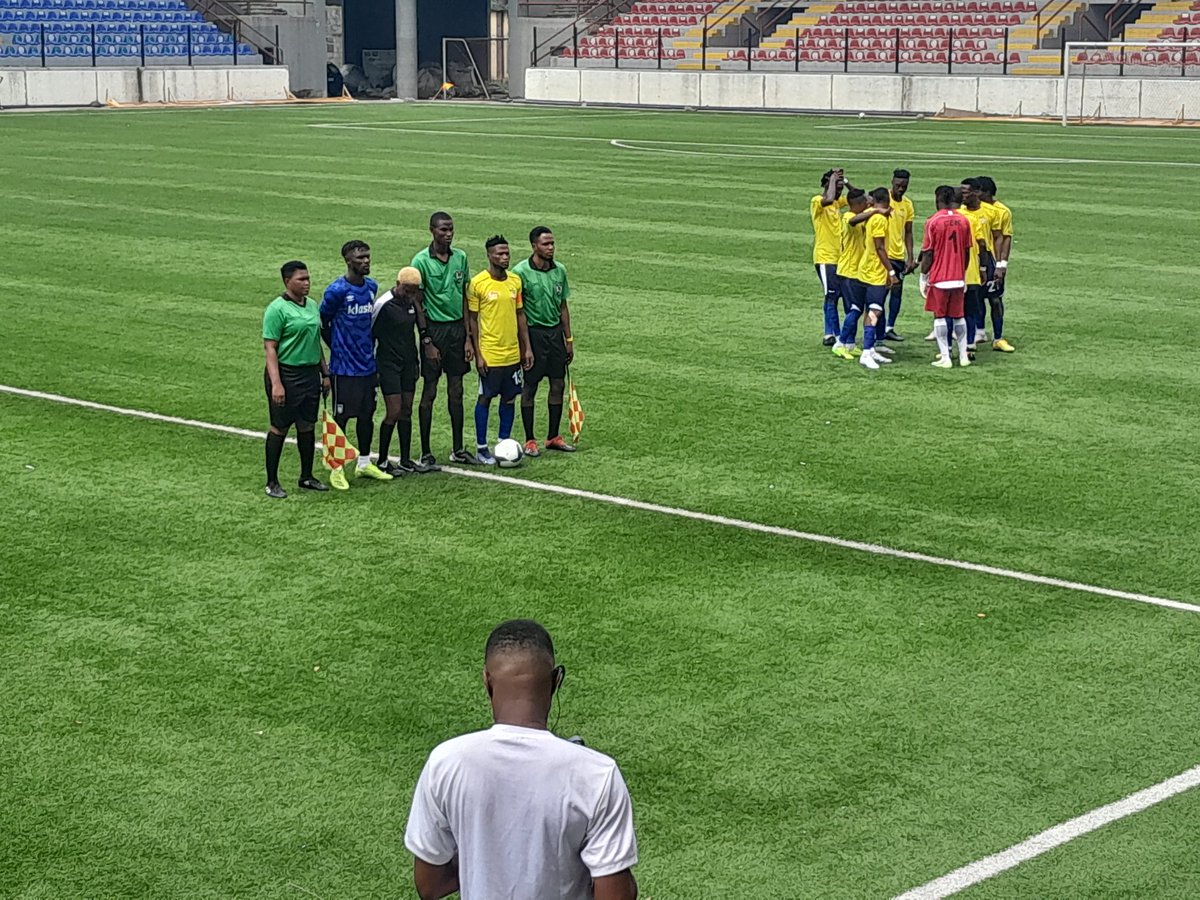 ballgistng's tweet photo. Live at Onikan Stadium for the match between @SportingLagos and @FcSmartcity. Follow our IG Live for Live updates https://t.co/fRnowoFr4J
#NNL https://t.co/XvKPH4LEMn