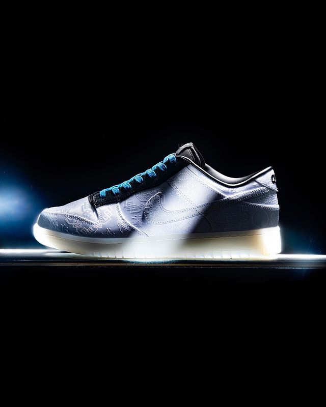 sneakerhuddle's tweet photo. LIVE in 30MINS ⚡️
Ad: CLOT x FRGMT x Nike Dunk Low ‘White Silk’

https://t.co/Uv459UBuHy https://t.co/2fngMdSN5d