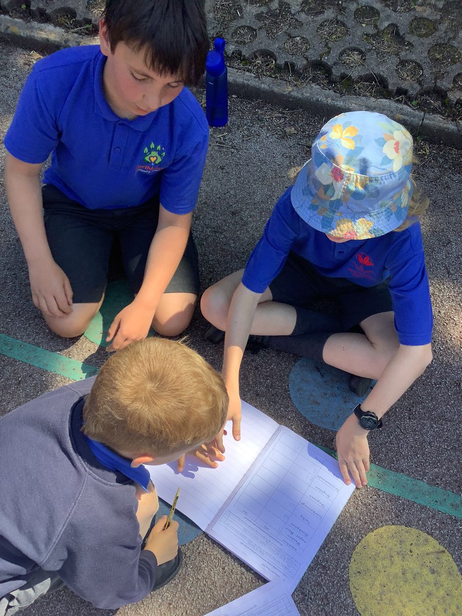 NPSMiss_Jenkins's tweet photo. Year 6 were super with Year 1 this afternoon.. answering their Geography questions all about the different beaches they have visited across the UK! #NPSGeography @NPSMrPusharski https://t.co/LvjokgIY5w