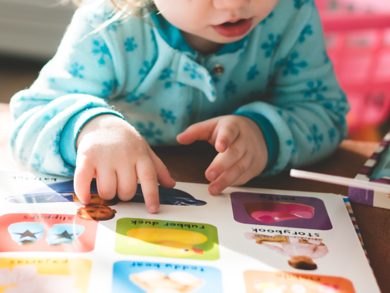 "Comment aider les enfants à apprendre à lire ?"
📌 Conférence de Jean Ecalle et Annie Magnan (<a href="/univ_lyon2/">Université Lumière Lyon 2</a>).
⏰ Mercredi 21 juin 2023
👉 college-de-france.fr/fr/agenda/gran…
L'initiative Agir pour l'éducation bénéficie du soutien de la <a href="/FondationCDF/">Fondation du Collège de France</a>.
#Lecture #École