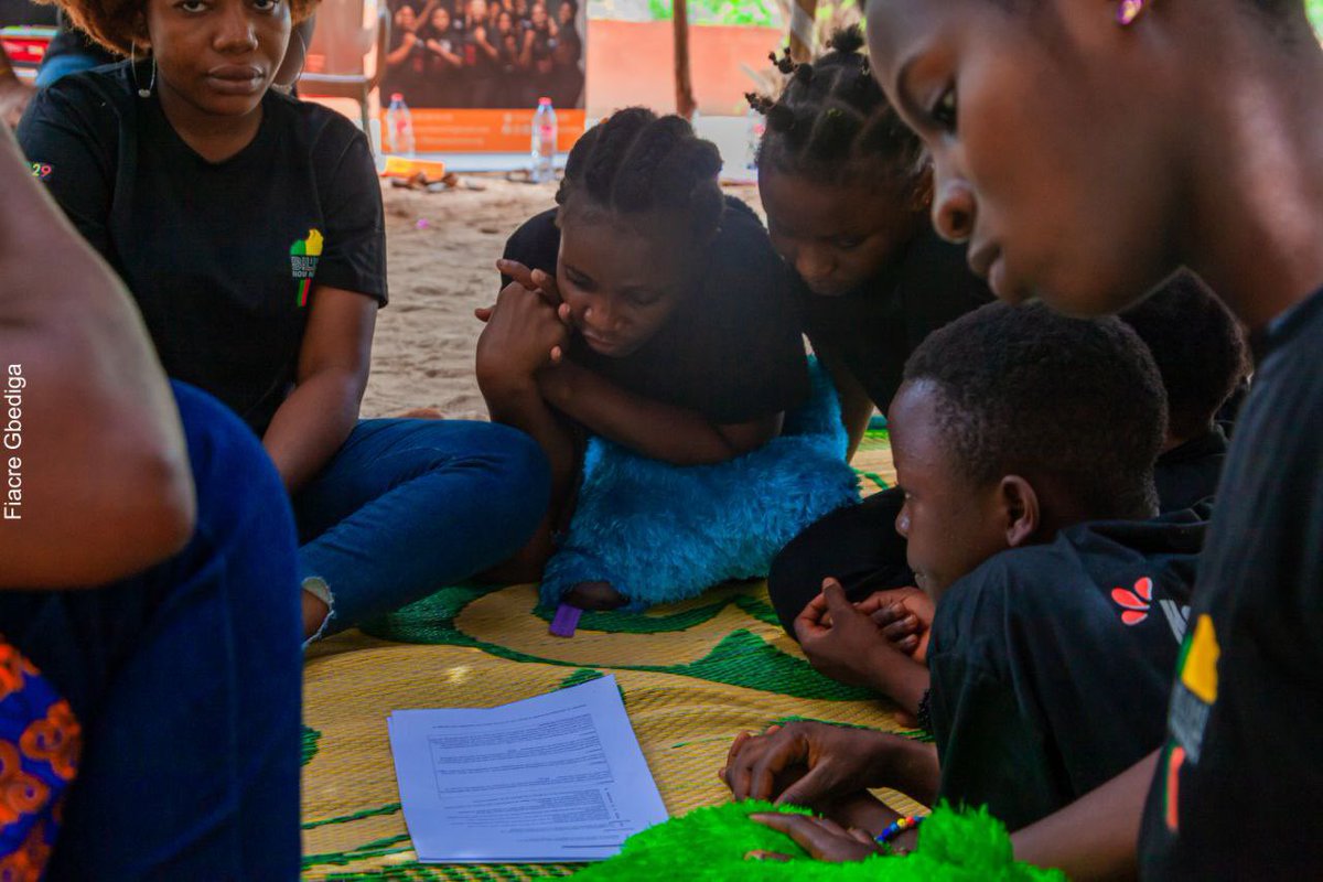 FillesActions's tweet photo. en faveur des droits à la santé sexuelle et reproductive à Tori-Bossito dans le cadre du mouvement Billi Now Now Bénin, projet "Nos droits - Notre vie", nous avons,  avec les jeunes discuté des sujets de plaidoyers, de DSSR, de données, d'évidences, de priorités, de 👇

2/ https://t.co/gGNTqjMykp