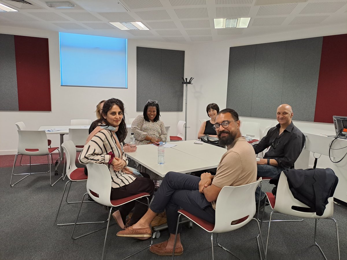 LACNetworkUK's tweet image. Excellent building, excellent weather, excellent discussions! Our @LACNetworkUK members are currently dotted all around the venue in small groups, sharing their learning journeys, knowledge, and ambitions with each other #LocalAreaCoordination