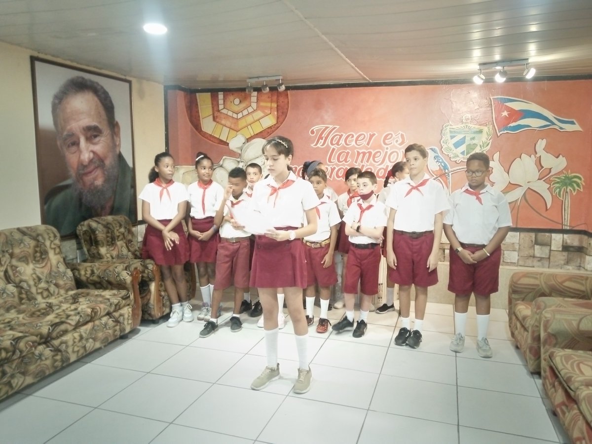 EmberCuba's tweet photo. Este 14 de junio, rendimos homenaje a dos héroes, en sus aniversarios de natalicio 95 y 178. #CubaViveEnSuHistoria, siguiendo sus ejemplos, combatiendo contra las adversidades y encontrando alternativas para lograr la victoria.
#SantiagodeCuba 
#ComoElChé 
#MaceoVive
#70Moncada https://t.co/3tabptjR5s