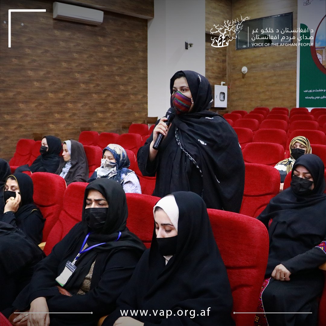 vap_afg's tweet image. The event finally ended with the exchange of opinions and answers to the participants&apos; questions; and relaunching women&apos;s chambers in the west zone provinces.
@AWCCI2 
#VoiceoftheAfghanPeople #AfghanBusinessWomen #VAPAfghanistan #women
