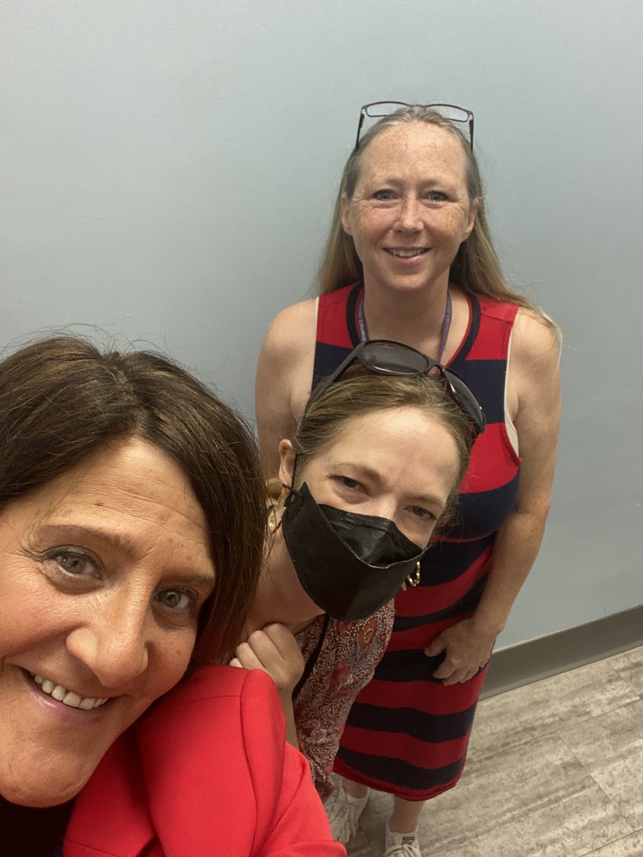 KimberlyPilla1's tweet photo. Health and Wellness at it again with Lincoln Elementary Principal Laurie Timmis #SchenectadyRising #makingmoves #Everybodycounts #Everybodylearns https://t.co/LG6jD443pe