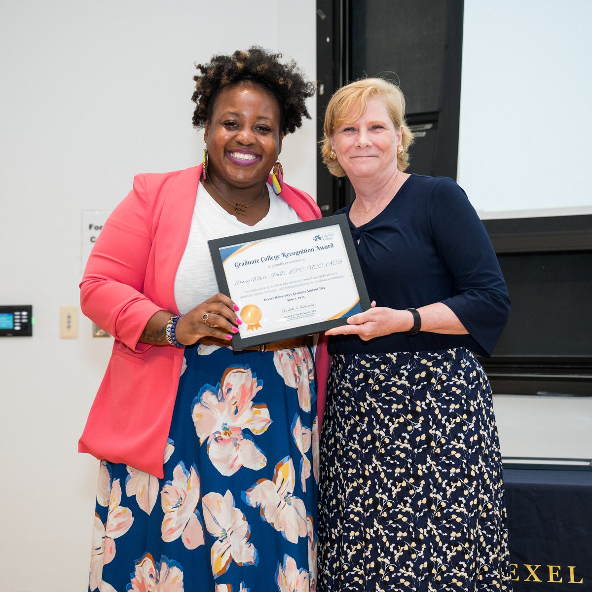 Ebony White, PhD, CNHP asst. clinical professor and chair of the Grad College's Diversity Advisory Council, received the Recognition Award for leadership and dedication to diversity, equity, inclusion and belonging among the grad community. Congratulations, Dr. White!