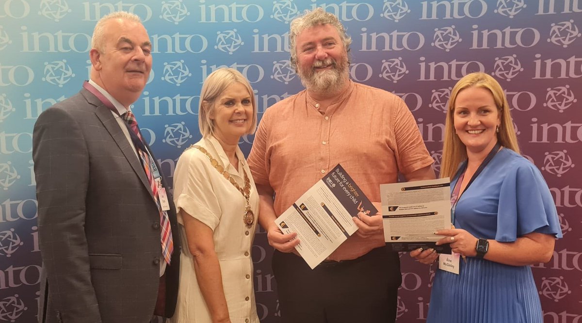 INTOnews's tweet photo. Donegal TD @ThomasPringleTD was in familiar company at #INTOlobbyday today as he heard our key priorities for #Budget24.
🔹#ReduceClassSize
🔹#SupportLeadership
🔹#FundOurSchools 🔹#Increaseschoolmentalhealthsupport https://t.co/tqgYkIxSyv