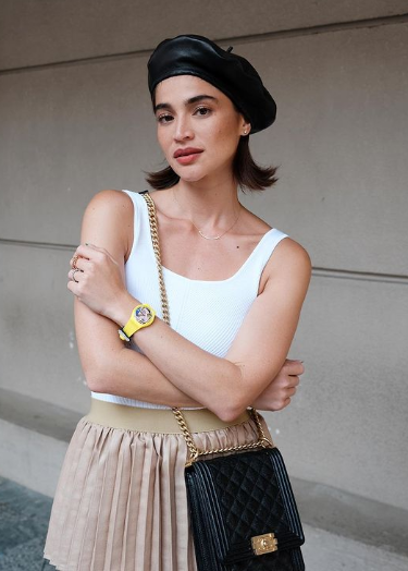 FindsbyAC's tweet image. Bonjour 🥖 Get the inspired look ⬇️

Hat- invol.co/cliwkh2
White Top- invol.co/cliwkj9
Skirt- invol.co/cliwkjt
Bag- invol.co/cliwkkt
Shoes- invol.co/cliwklb
Swatch- invol.co/cliwklw

#LazadaSulitSweldoSale