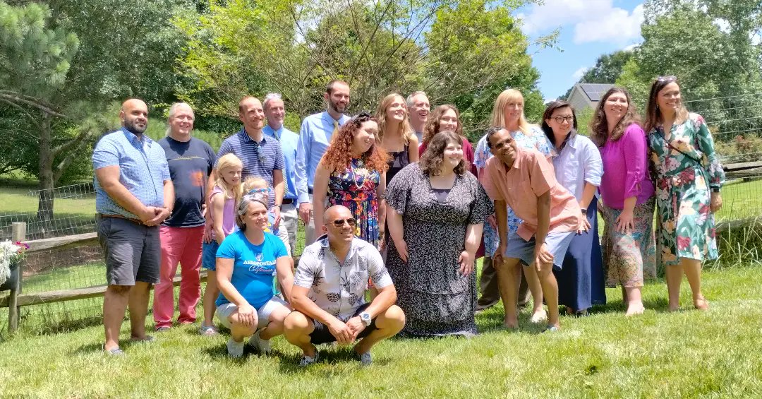 Fernand01771's tweet image. Awesome friends and great connections #ParticipateLearning  #unitingtheworld  #MarvinRidgeHighschool