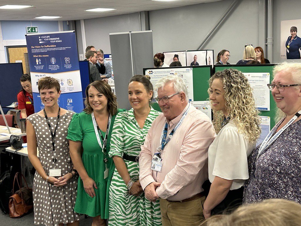 NeilCarrMPFT's tweet photo. It was great to meet up with Tash, Dawn, Leanne, Tammy &amp; Hannah from the Social Care Team who are involved in research and challenging the status quo in @mpftnhs  #CPNEvent #FrontlineVoice #MPFTCelebrates https://t.co/oOiFvrlsxm