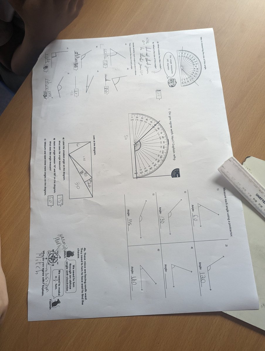 BelvedereTPA's tweet photo. Year 5 have been working on their protractor skills in their maths lessons this week. It has been a challenge which they are learning to overcome extremely well, well done everyone. #maths #learningwithmanipulatives #protractorfun https://t.co/joeQqr3Gv5