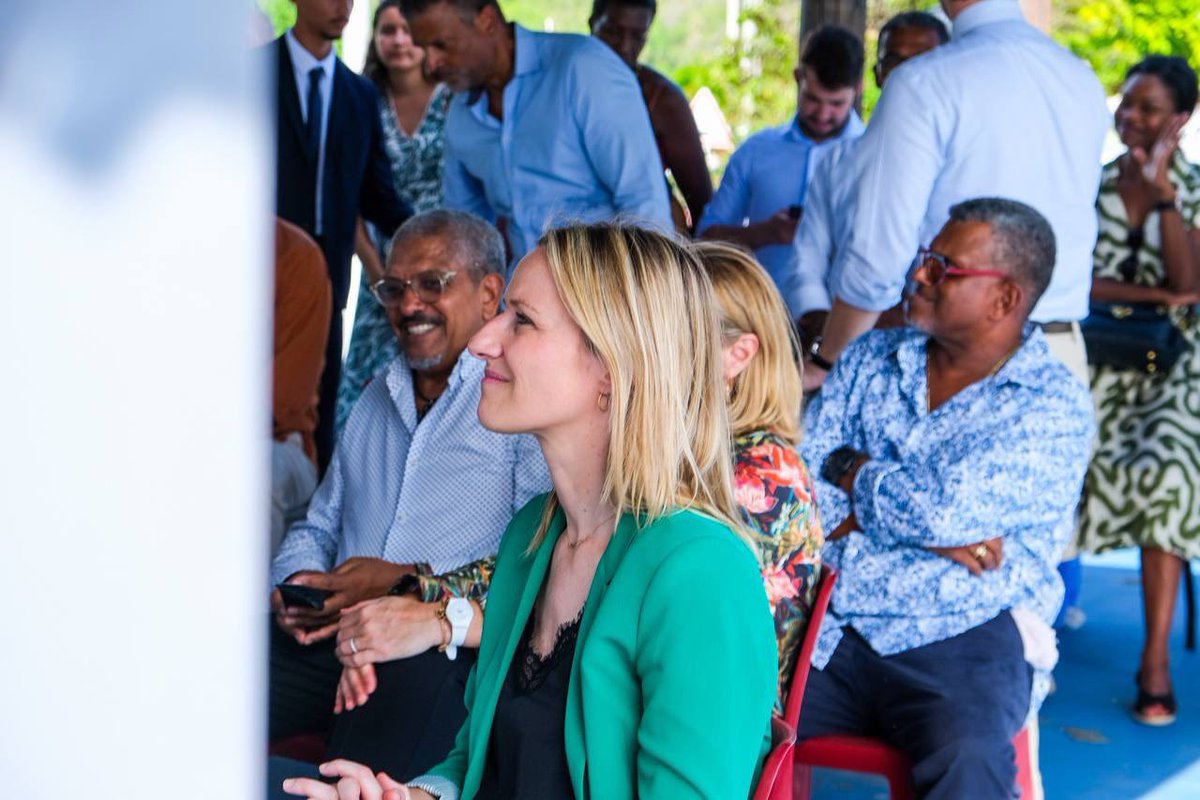 BCouillard33's tweet photo. 🌊Comme 15 autres communes littorales de la #Martinique, Le Carbet est confronté à l’érosion côtière. 

L'État est au rendez-vous en accompagnant la communauté d’agglomération du nord de la #Martinique pour le financement de la réalisation de cartographies sur 165km de côtes. https://t.co/FjvHvewPR4