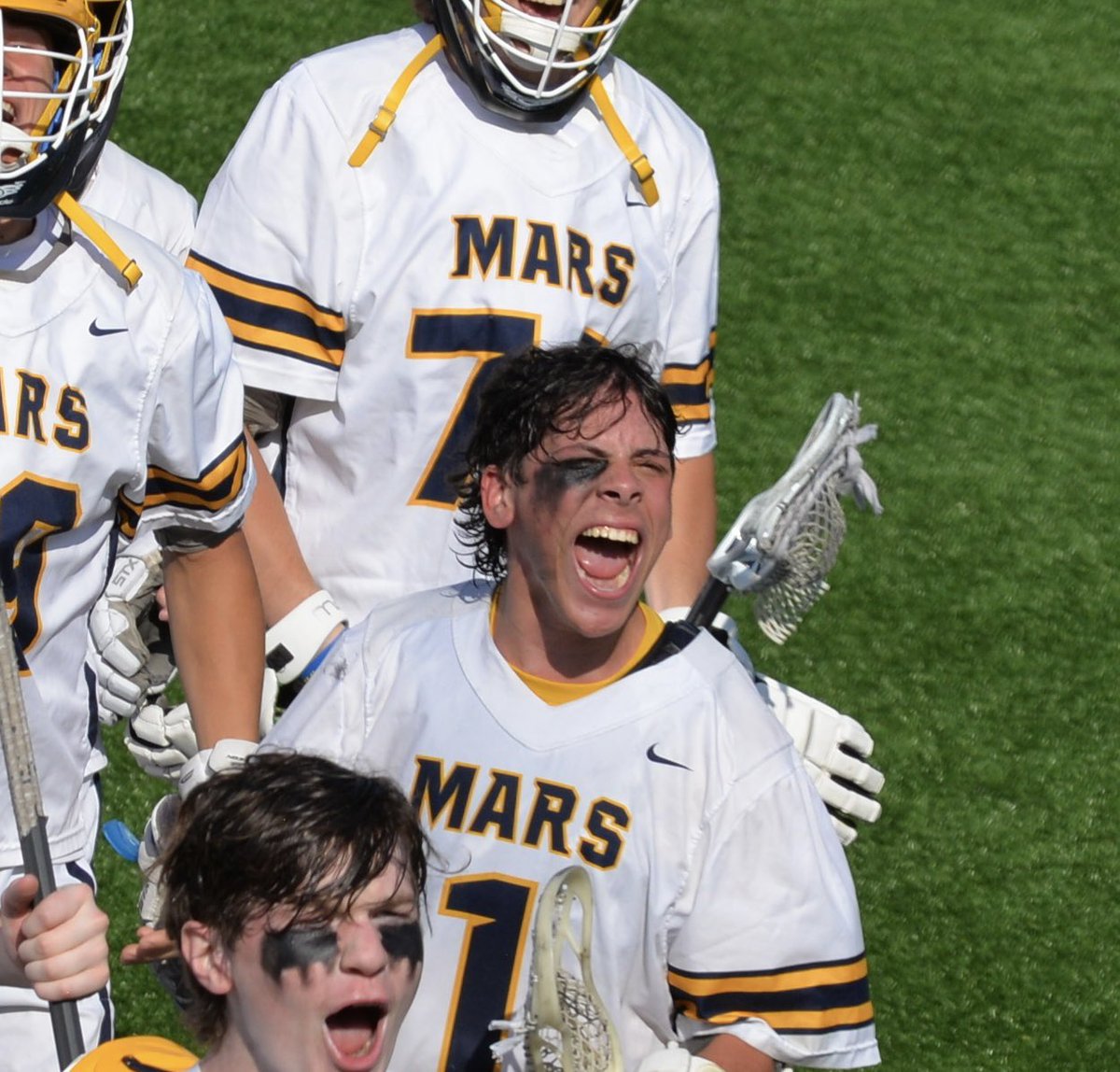 ranee36's tweet photo. When you work hard, you get to celebrate harder 💙💛 #letsfinishthis #leavenodoubt @ian_edinger92 @planetslax https://t.co/fAr86hB3wQ