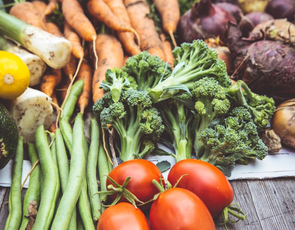 afrithrive's tweet photo. Food insecurity remains a major challenge in the post-covid era and it is moreso a reality with systemically under-served communities like the African immigrants, families that are at the heart of #AfriThrive programs: https://t.co/tHUEY45eT3 https://t.co/zLL2qHsXDt