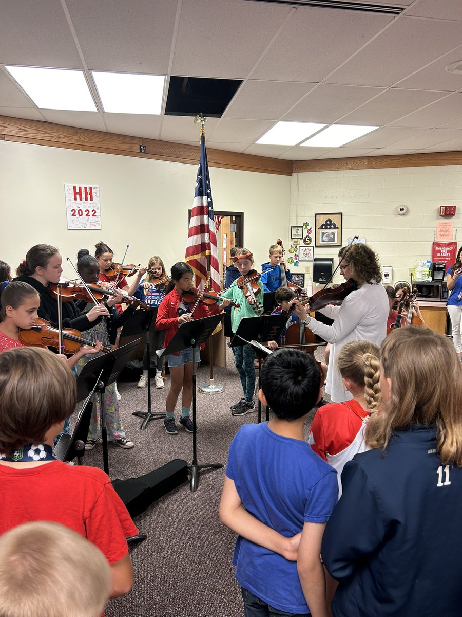 harrishillpcsd's tweet photo. The rain helped us demonstrate flexibility by moving our Flag Day assembly inside. What a great way to honor our flag (we celebrate the NYS flag as well).#HHhappy https://t.co/reZnEbG3KB