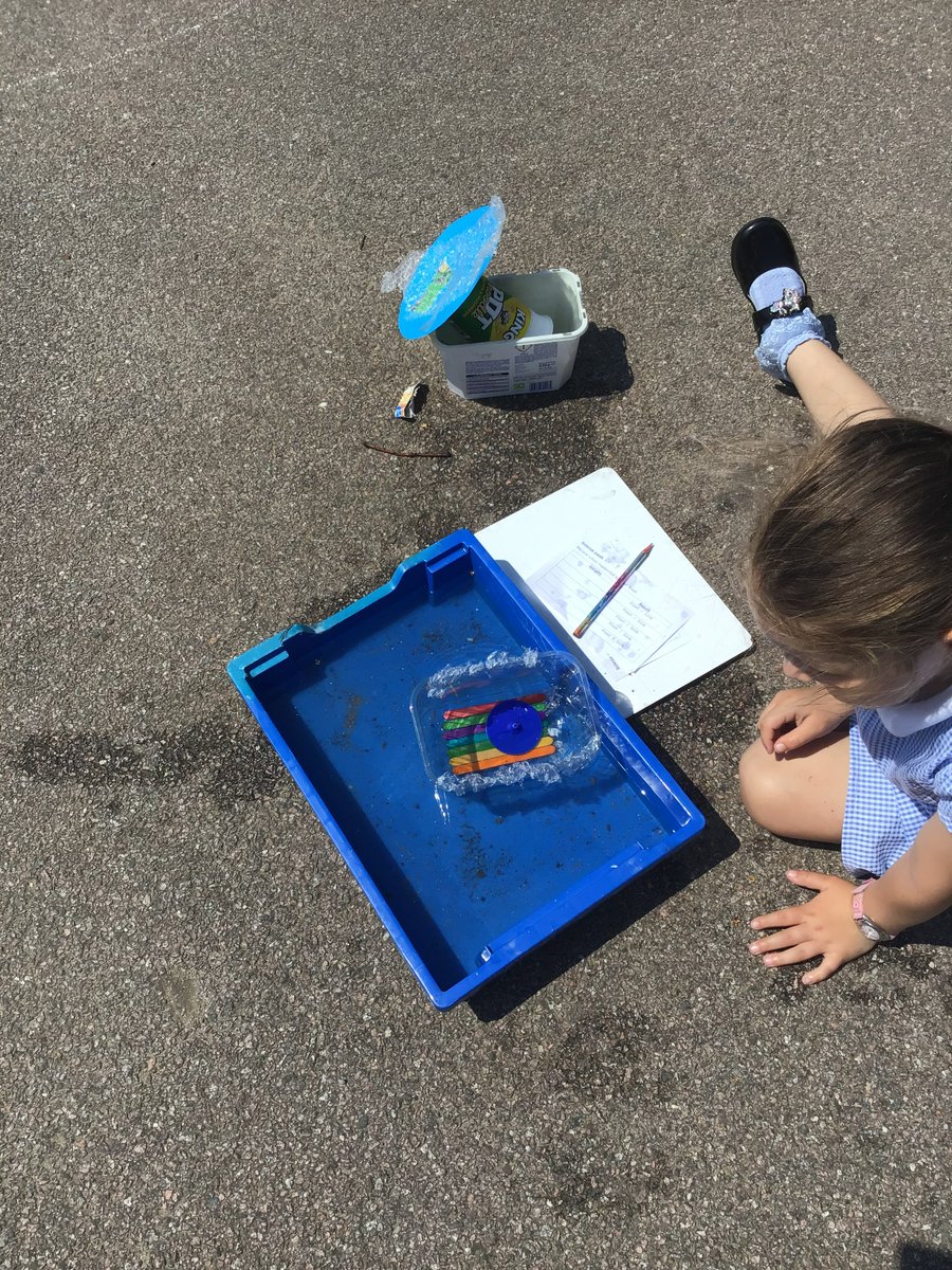 Y1Somers's tweet photo. We are enjoying science week!! Today we have tested our boats to see if they would float. 1HB used cubes and 1K decided to try out the weights! https://t.co/scZ8ojKlef