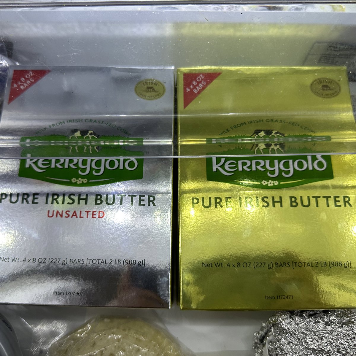 AepxIzzy's tweet photo. In my kitchen, BUTTER = Kerrygold. 

(one of several great buys available at Costco)
#butter #momlife #Foodie https://t.co/Jgfy8SCpdu