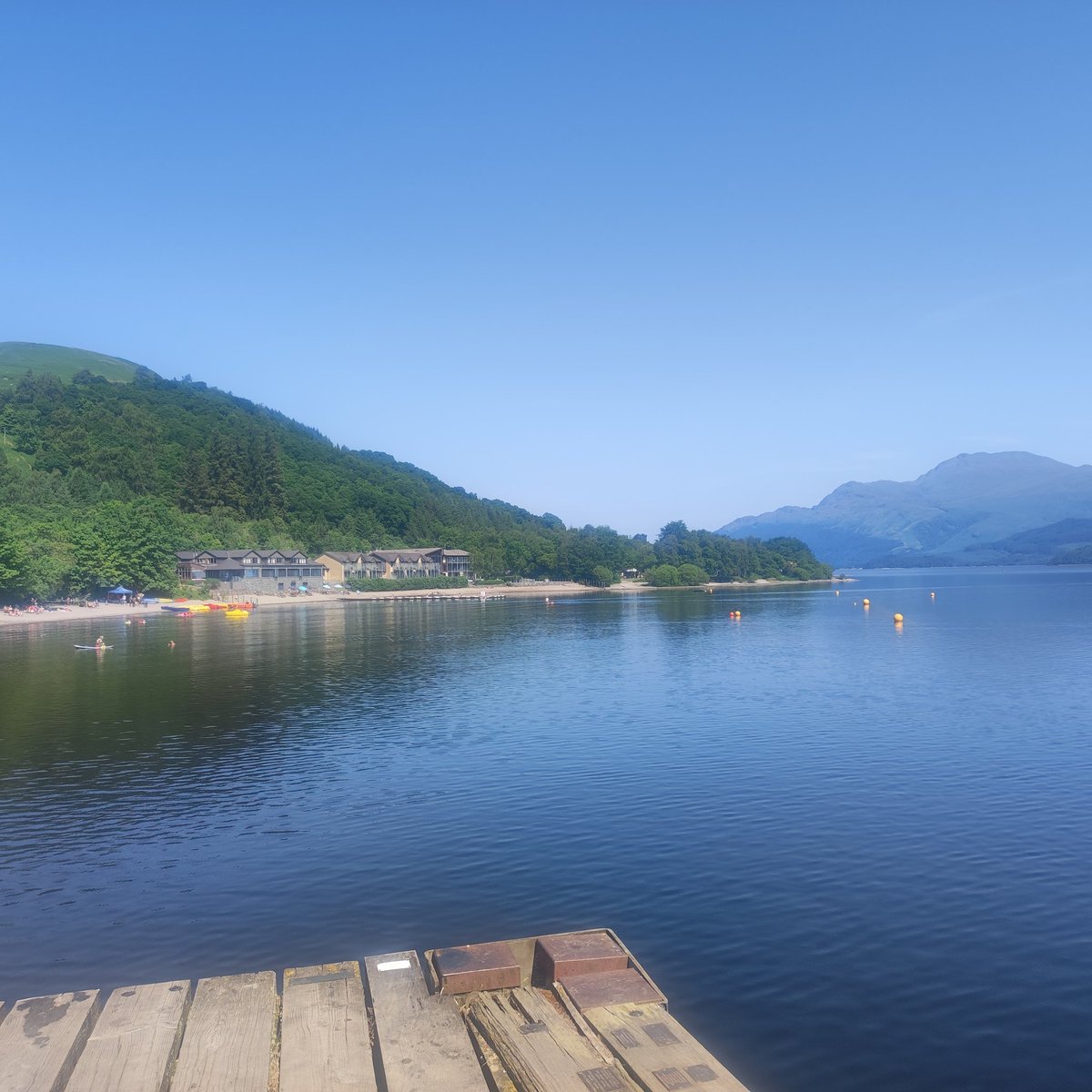 MissShawGeo's tweet photo. A stop off at McDonalds and then on to Loch Lomond Shores 🌞 @StAndrewsRCSec @StAndrewSocial https://t.co/OX9xytF2YB