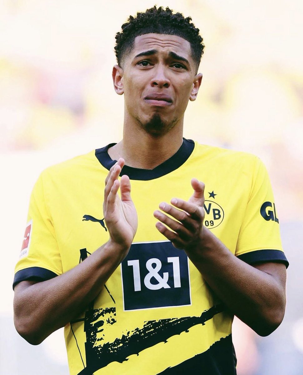 THANK YOU JUDE!

You made us fall in love with you over and over. Although we knew this day would eventually come, it hasn't made it any easier.
Thank you for giving everything for the Schwarzgelben, hopefully we'll meet again some day old friend!

🖤💛
#BVB