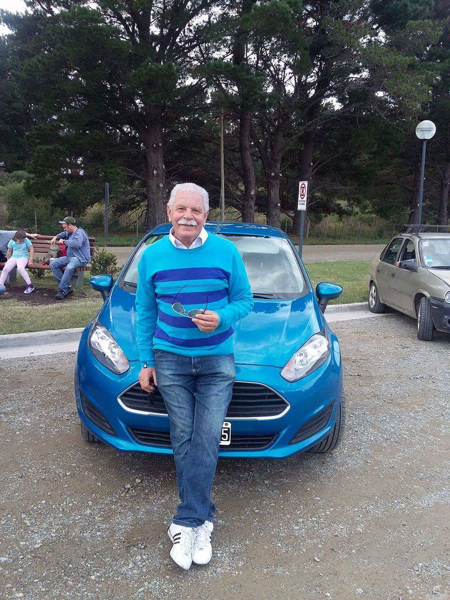 PabloMACHIWRC's tweet photo. #PapaHugo #misyousomuch 📷Hola Papa📷 Hugo Machi, Feliz Cumple, te extraño tanto, feliz cumple #Rupack, Abrazo al cielo con Gero. Muy triste siempre por no poder estar con vos, como toda la vida. Pablito Machi 📷 https://t.co/pezQIPZKBx