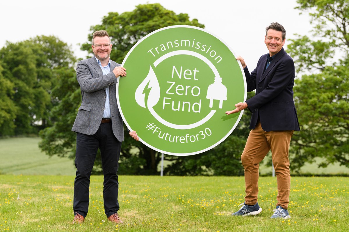 SPEnergyNetwork's tweet photo. Last week we hosted local school pupils at Dumfries and Galloway College to celebrate the launch of our Net Zero Fund

To find out more about the £5m funding pot and check if you’re eligible, head to 👉(https://t.co/rP7ZKRC7kU)

#NetZeroFund #SPEnergyNetworks #STEM https://t.co/kGWn2Ps3XE