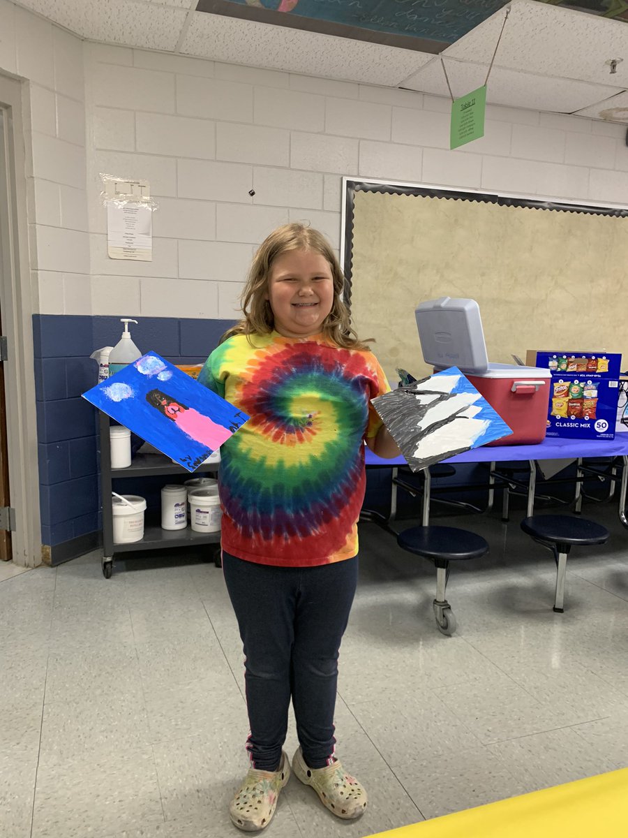 HeritageFRC's tweet photo. Loving our annual Open Art Studio Day! 🎨🖌️🖼️ #IL3 https://t.co/DpNbtbWY1Y