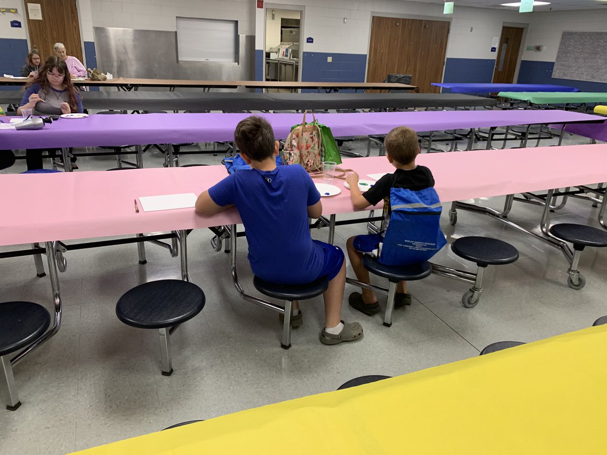 HeritageFRC's tweet photo. Loving our annual Open Art Studio Day! 🎨🖌️🖼️ #IL3 https://t.co/DpNbtbWY1Y