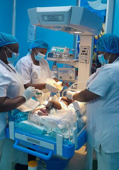 Of the many success stories from the #KUTRRH Neonatal Intensive Care Unit (NICU), the nurses walked the journey of a neonate born preterm at 25 weeks gestation and weighing 600 grams to a successful discharge weighing over 2 kilograms.