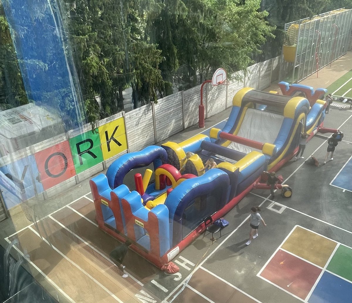 Sarah Charley tweet media