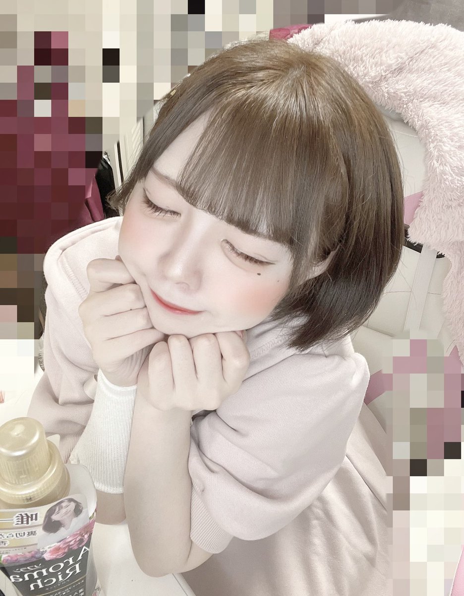 yume___mina's tweet photo. 【お知らせ】
♡
6月20日 (火) 19時から
『@aimaiamaretto 』さんでお給仕させて頂く事になりました〜✨とても可愛い店内と衣装なので、よかったらぜひ久しぶりにみなちに会いに来てくださいっ(⸝��-  ̫ -⸝⸝)💭
♡ https://t.co/BlthZqjepH