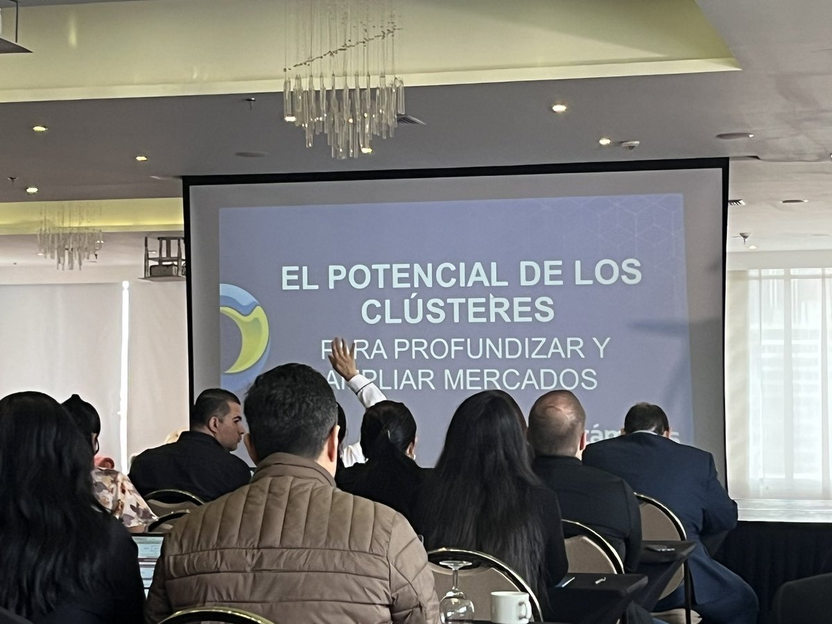 AndresCarboA's tweet image. Hoy #ClusterSoftware @camaracomerbog estamos participando en el evento organizado por @Confecamaras con el propósito de potenciar a los Clúster para profundizar y ampliar mercados internacionales