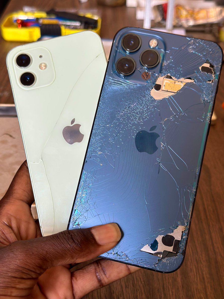 bakzfofi's tweet image. These two iPhones: IPhone 12 Pro Max and IPhone 12 were brought in for a complete #backglass and battery replacement.

Watch their transformation process: from these…

#BkMobileElectronicsGM