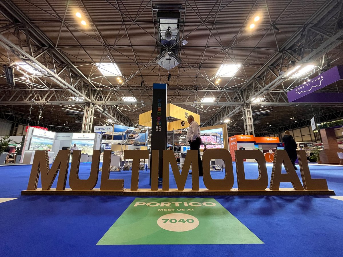 GES_EMEA's tweet photo. Day 2 of @multimodal at @thenec and it's packed!🚂🚛✈🚢

There's a truckload (pun intended) of exhibitors offering solutions across all modes of transport with the latest technology advances, as well as insightful speaker sessions, so don't miss out...

#Multimodal23 #EventProfs https://t.co/pmpNlFBazy
