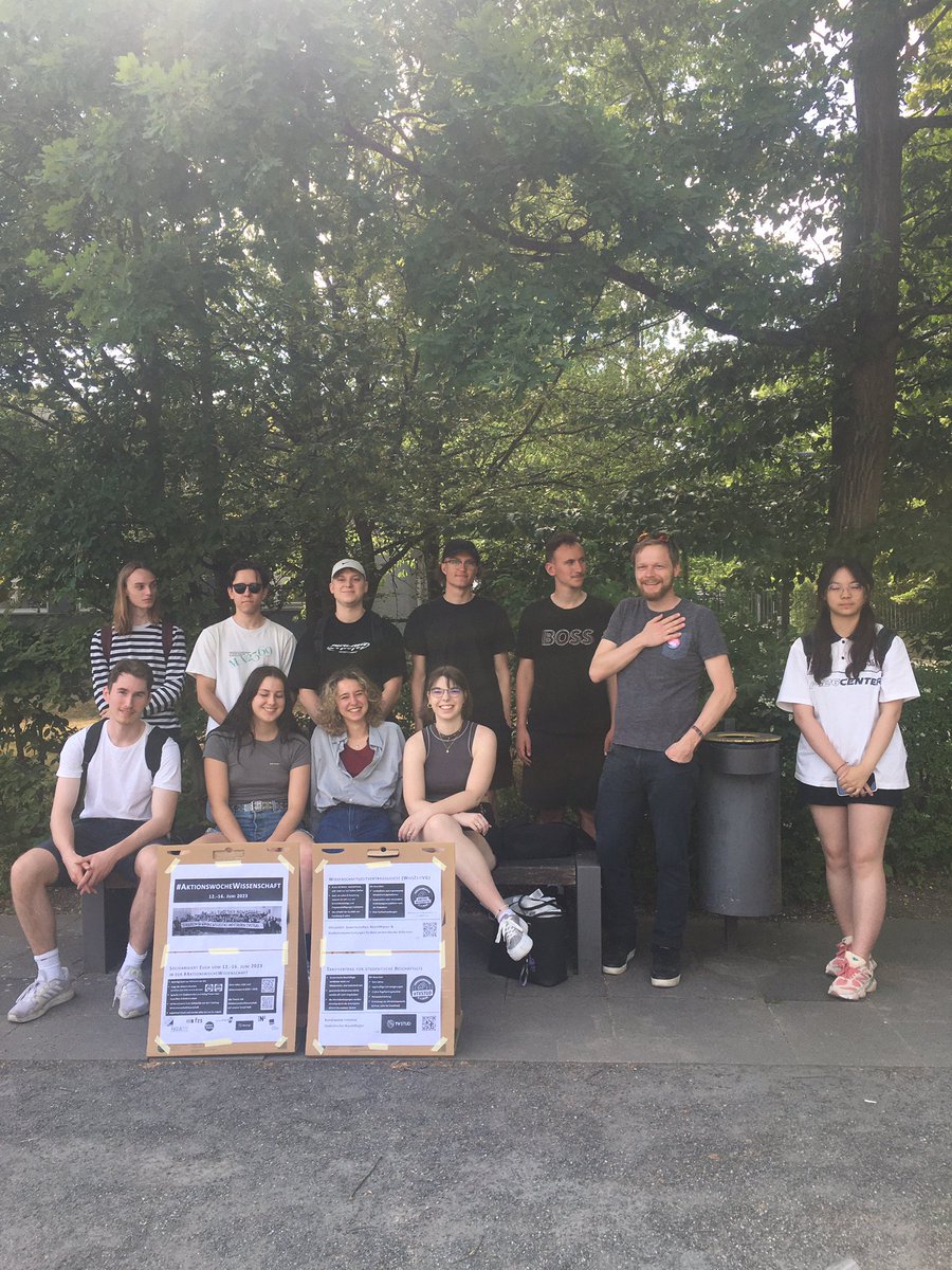 #Hannaärgerdichnicht - tolles Spiel mit Solifoto am GeoCampus der FU Berlin. Sollte Teil des Studiums werden, damit Studierende eine informierte Entscheidung über die wiss. Karriere treffen können! #AktionswocheWissenschaft #IchbinHanna #IchbinReyhan #ichbintina