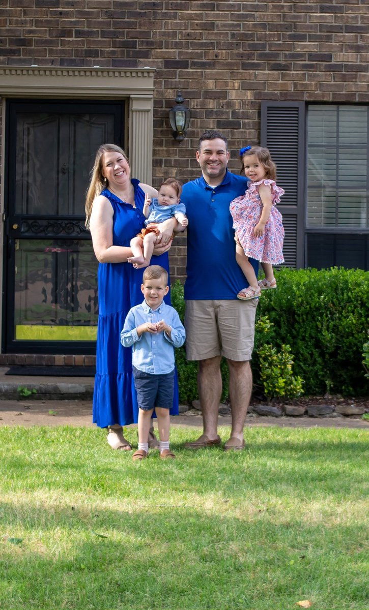 🗣️I'm thrilled to announce that I'm joining the University of Kentucky College of Medicine Department of Microbiology, Immunology, & Molecular Genetics as an Assistant Professor this summer. My family is very excited to call #LexingtonKY home. 🐎🎉
@UKYMedicine #WeAreUK #BigBlue