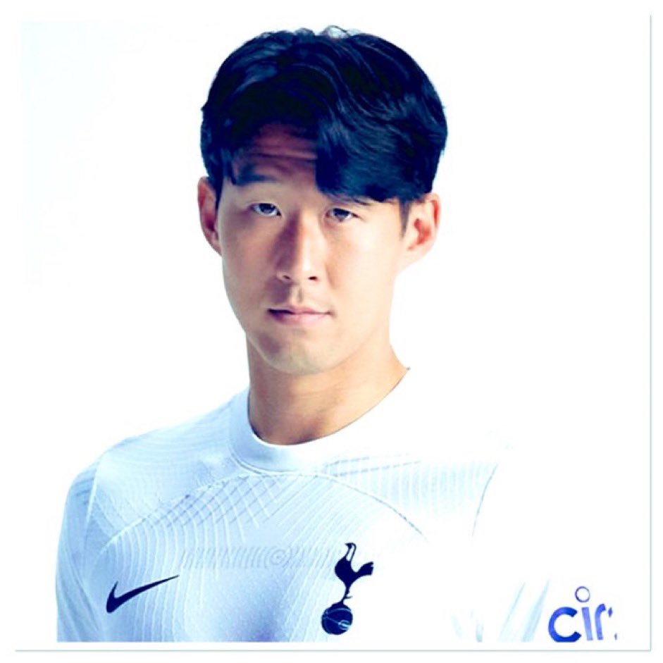 🚨Heung-Min Son:

🗣️”I thought a lot about whether I had to tell you this, but in fact, I had a hard time throughout the season, so I endured it [an injury] for 8 to 9 months, but it didn't work, so I ended up having surgery...'

🗣️'When I'd pass or turn, everything I do moves…