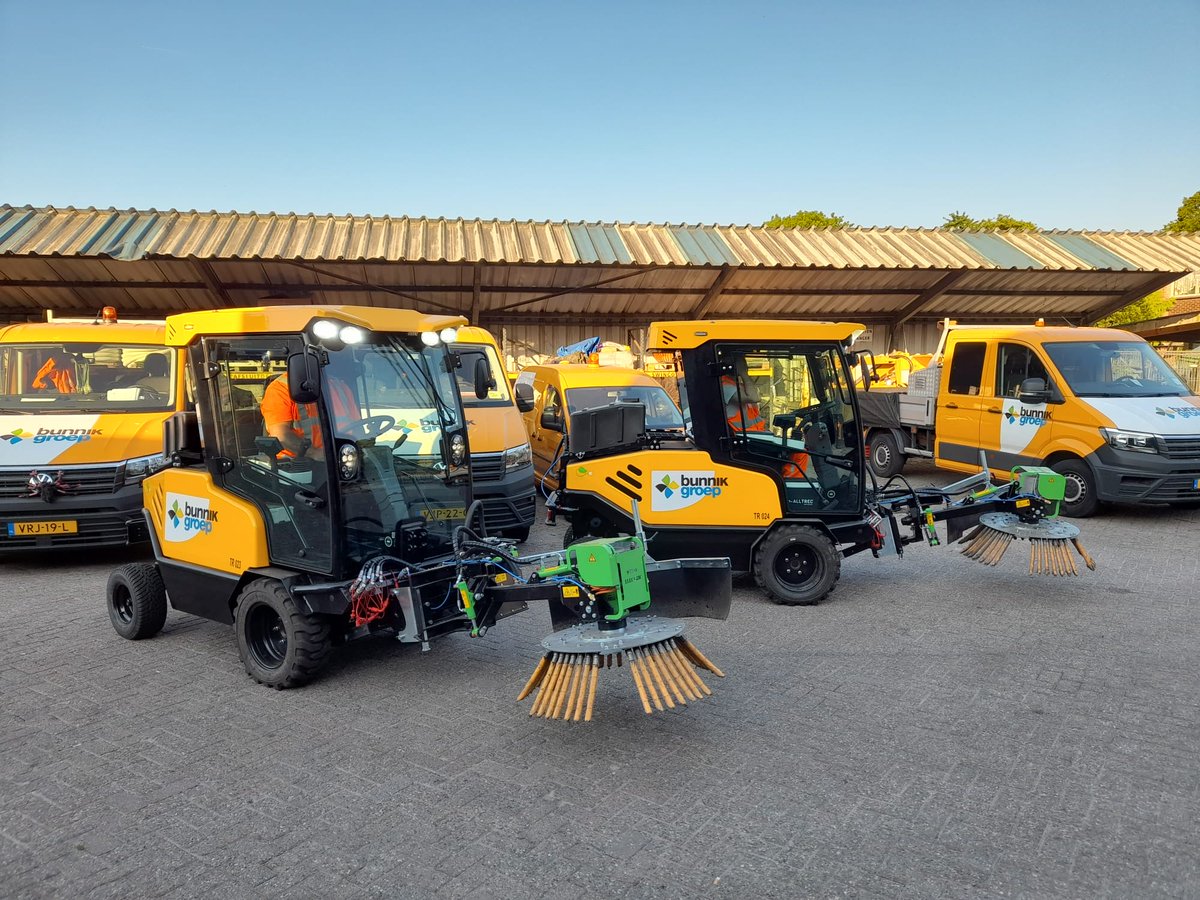 Hier zijn we erg blij mee, twee 100% electrische borstelmachines in de wijken Centrum en Seghwaert-Noordhove. Een mooie stap voor duurzaam werken.
