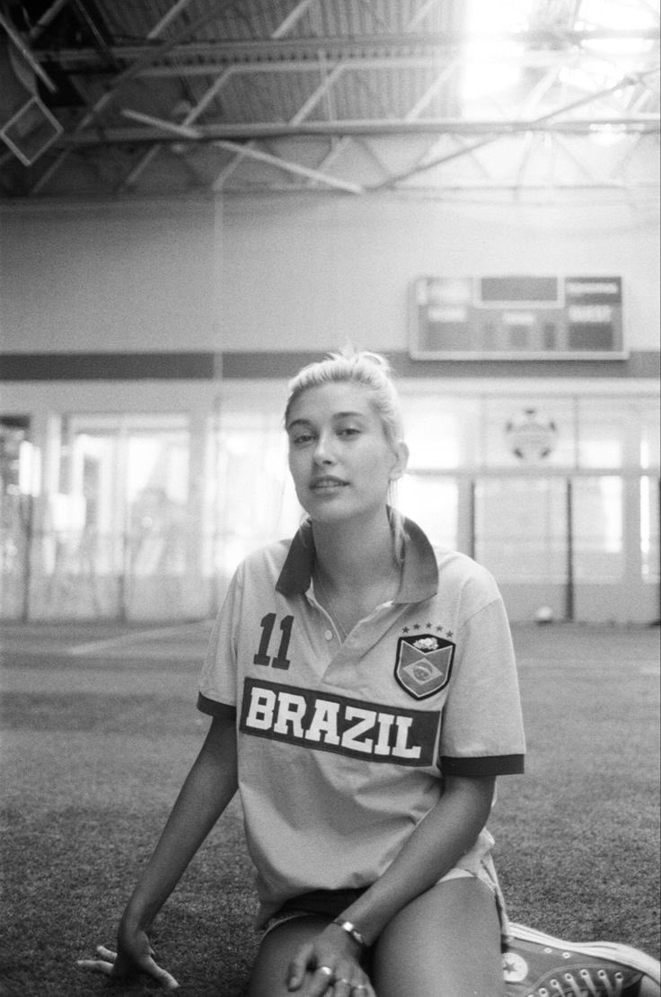 the family on hailey bieber's maternal side is brazilian, she has always supported her roots without any cultural appropriation, as it should be🫶🏻