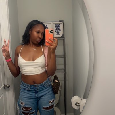 LoveSammy___'s tweet photo. #NewProfilePic https://t.co/IiuUlfVSTa