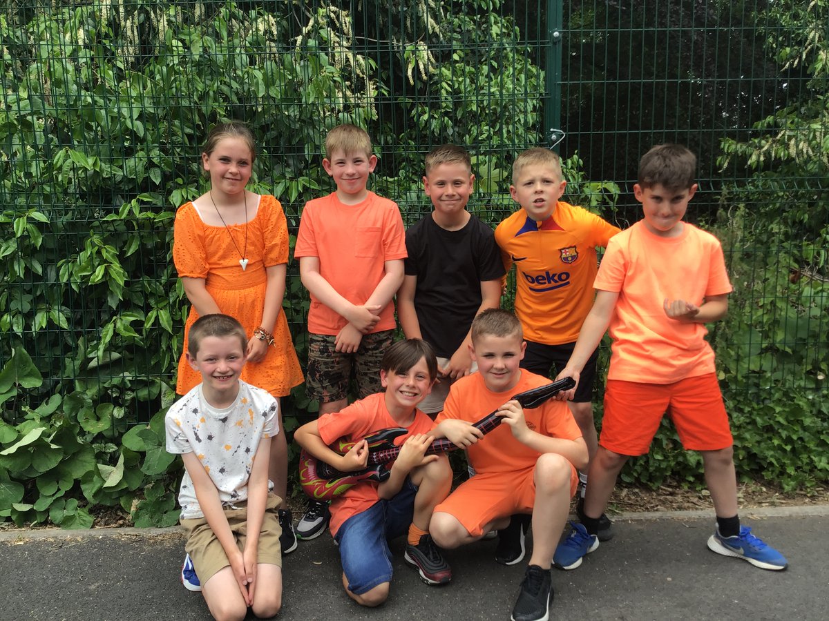 @WideyFox tweet media