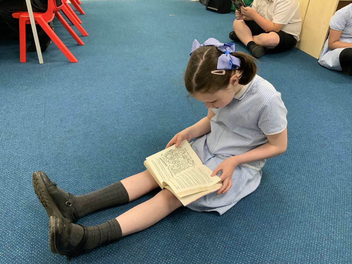 Radcliffe Hall tweet media