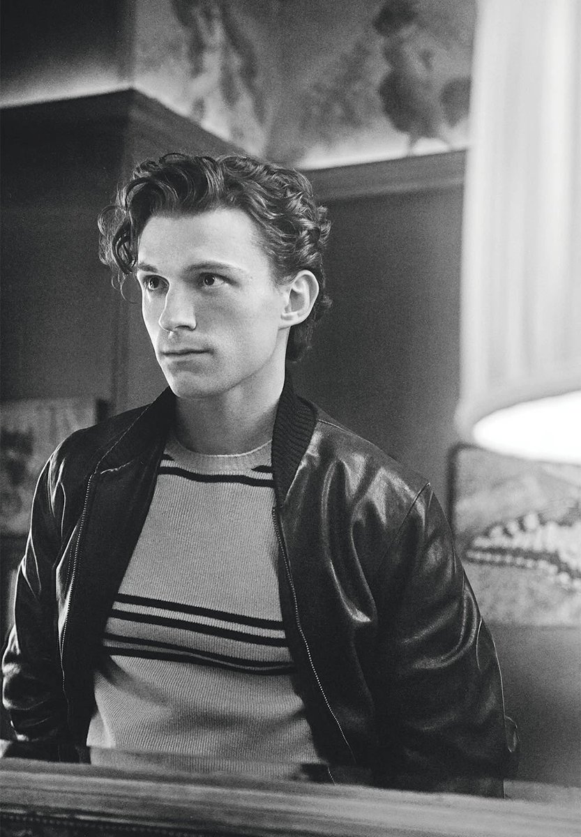 StripMarvel's tweet photo. Cada vez se parece más a Peter Parker. https://t.co/PwW6PRhLEN