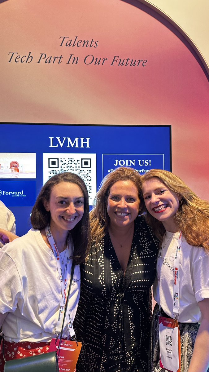 th_de_ma's tweet photo. Sur le stand du groupe @LVMH, 300 postes tech et IT sont à pourvoir, mais les équipes RH sur place annoncent des milliers de postes à pourvoir dans le groupe : métiers d’art, vente, fonctions support… > https://t.co/IRCW7RCi1w #TechPartInOurFuture #AvecPôleEmploi #Vivatech https://t.co/RgiOjIZ3YL
