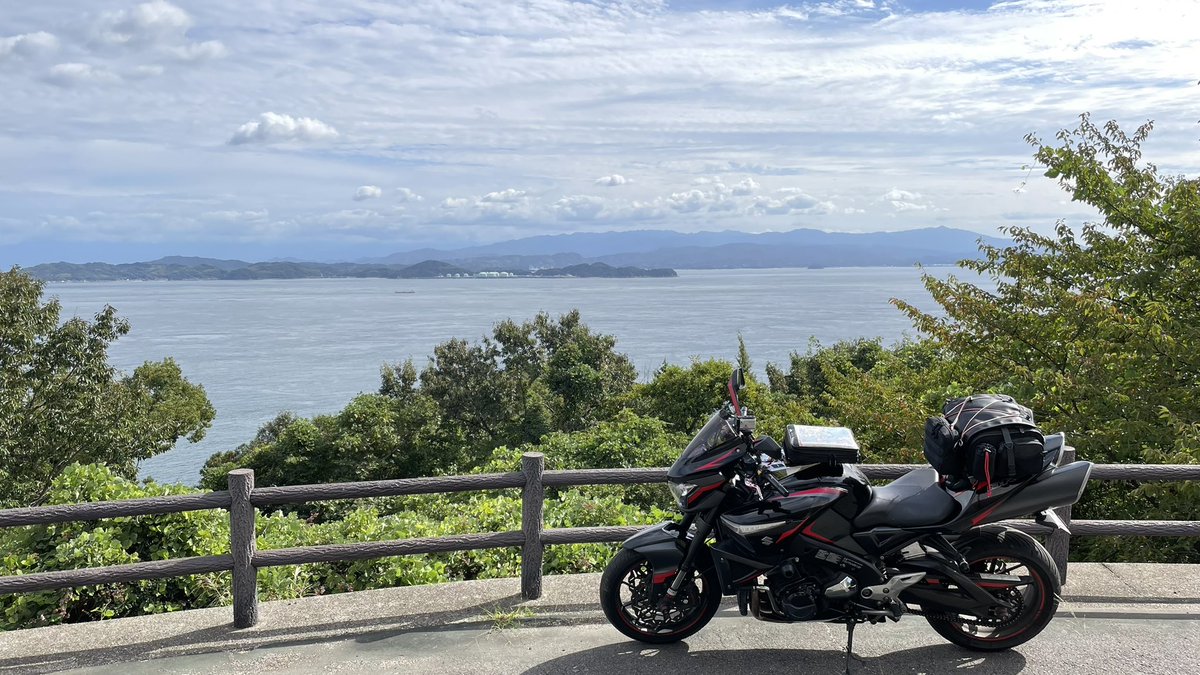 BK_ysk's tweet photo. #B_KING
#GSX1300BK
色んなサイズのシートバッグとタンクバッグを長年愛用してます https://t.co/DNUx3p9DSn