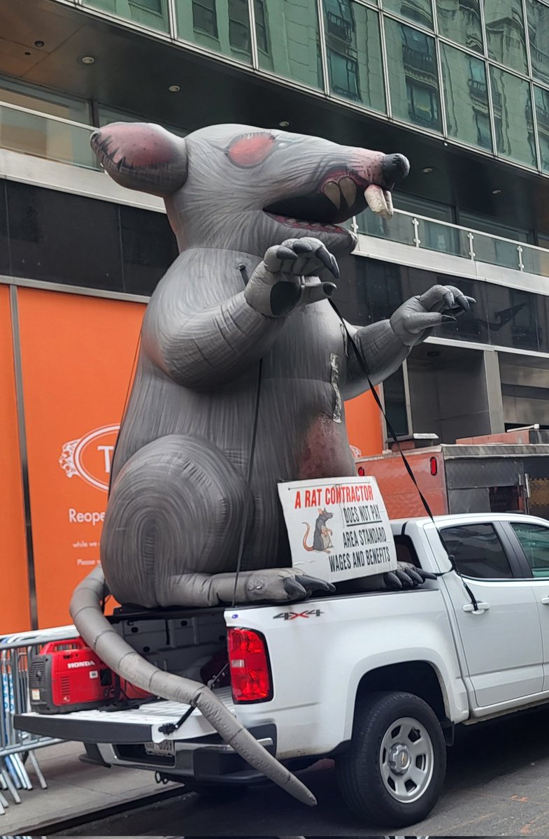 sonya_parks's tweet photo. @ProjectLincoln @CJgrill7 #TraitorsSupportTraitorTrump 
#RatFinks https://t.co/9Xbm3bH94H