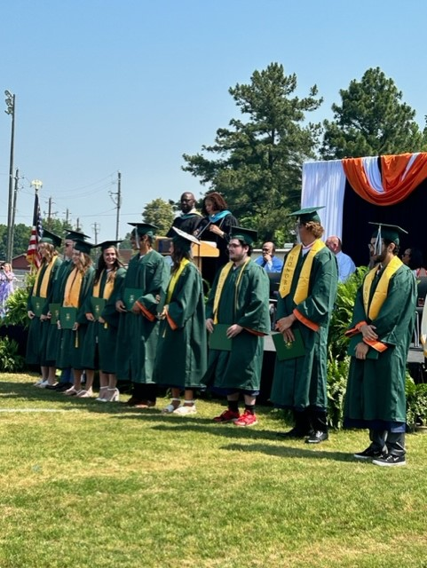 rollins_leia's tweet photo. It was a wonderful weekend as we celebrated the graduation of all BYHS seniors 2023!  Our 9 students earning associates degrees were honored with @Piedmontcc robes, lovingly bestowed by their families. #Rollins4CCP #soproud #Gobucs https://t.co/hN5GHqC27s