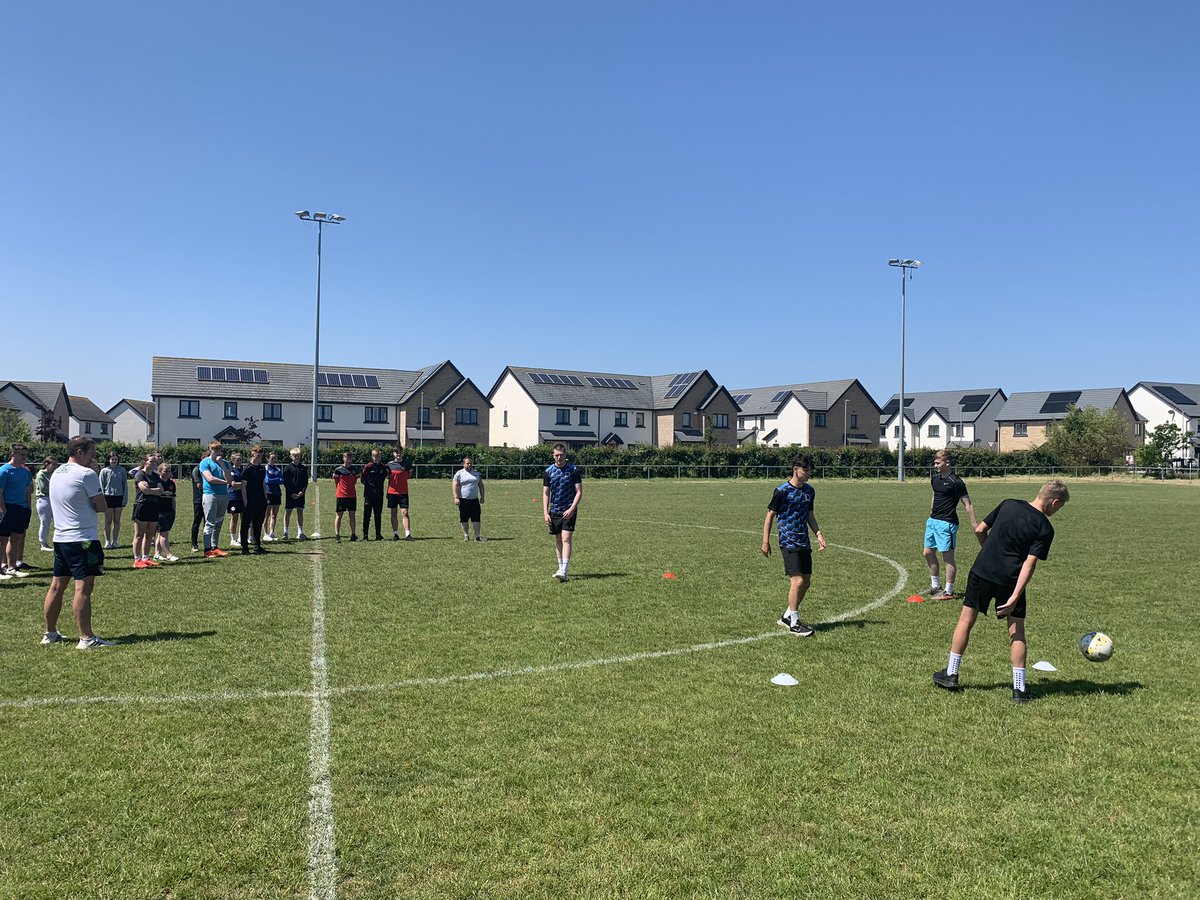 📢 Exciting news! 🌟 

Our FAI Football Camps Workshop <a href="/LuskUtd/">Lusk United AFC</a> was a massive success! 🙌🏼 

Over 30 coaches joined us for a deep dive into the daily operations of our camps 😎 It was an incredible opportunity to meet new camp coaches and witness some new practical demos⚽️💥